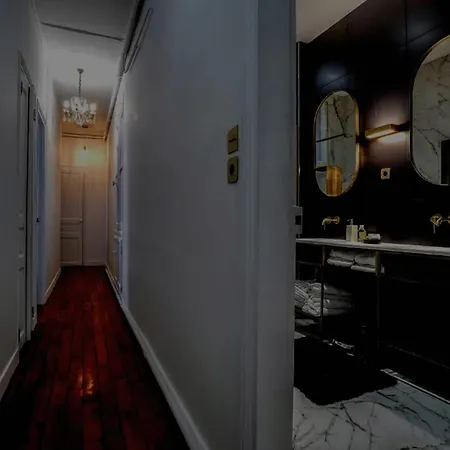 Superbo Apartment *